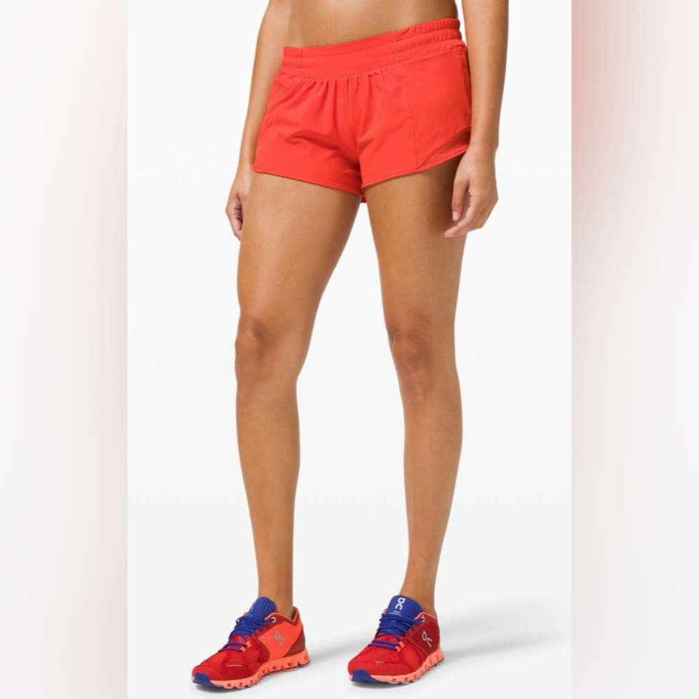 Lululemon NWT Hotty Hot Low Rise 2.5” Shorts Orange Color Size 14 - Picture 3 of 10